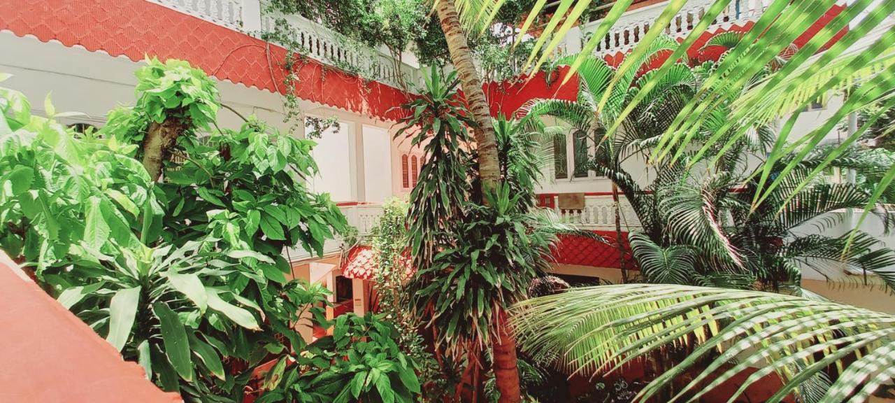 Daphne Hotel マハーバリプラム エクステリア 写真